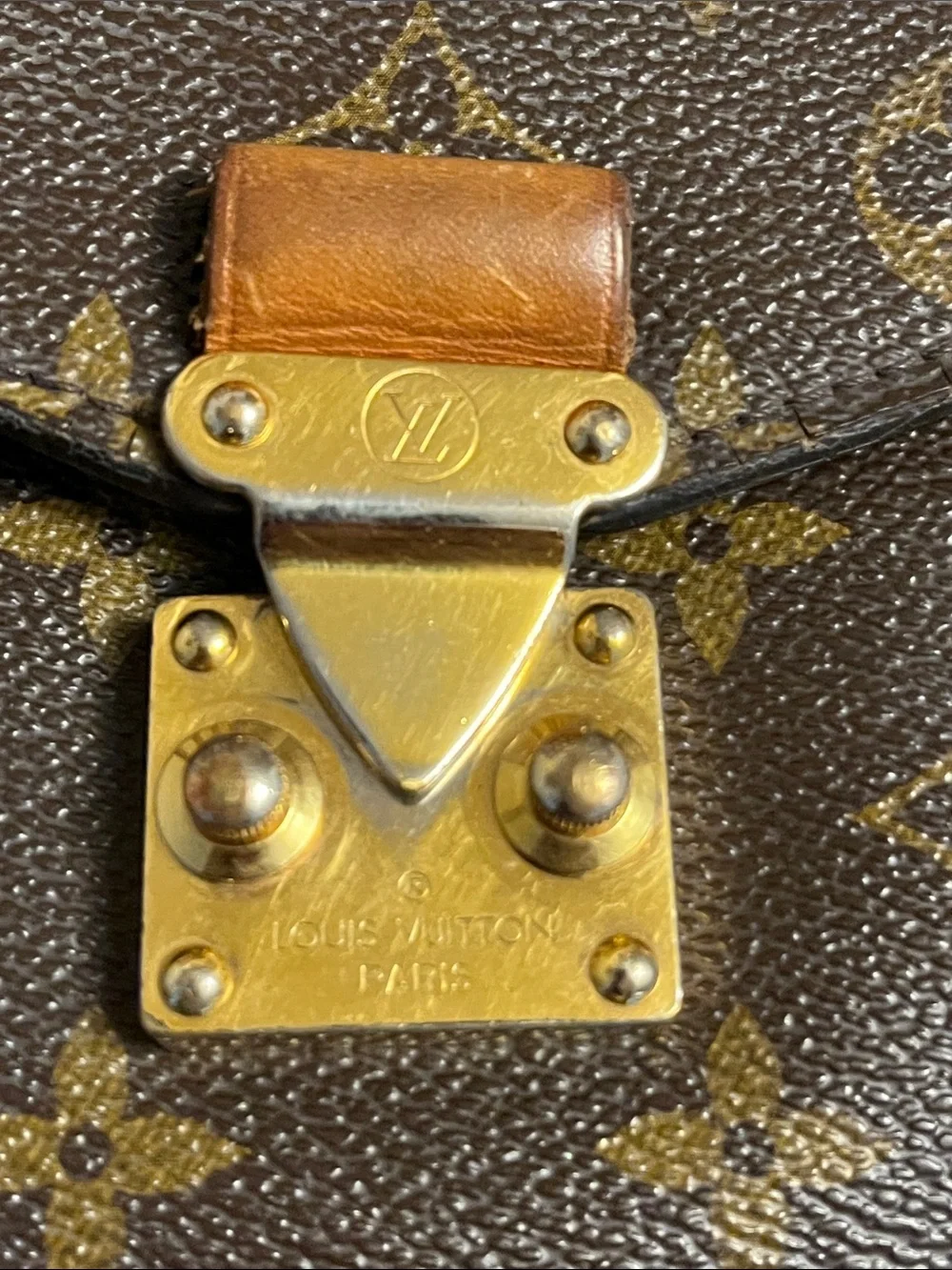 Louis Vuitton Monogram Pochette Metis mm Shoulder Bag Brown In Good Condition